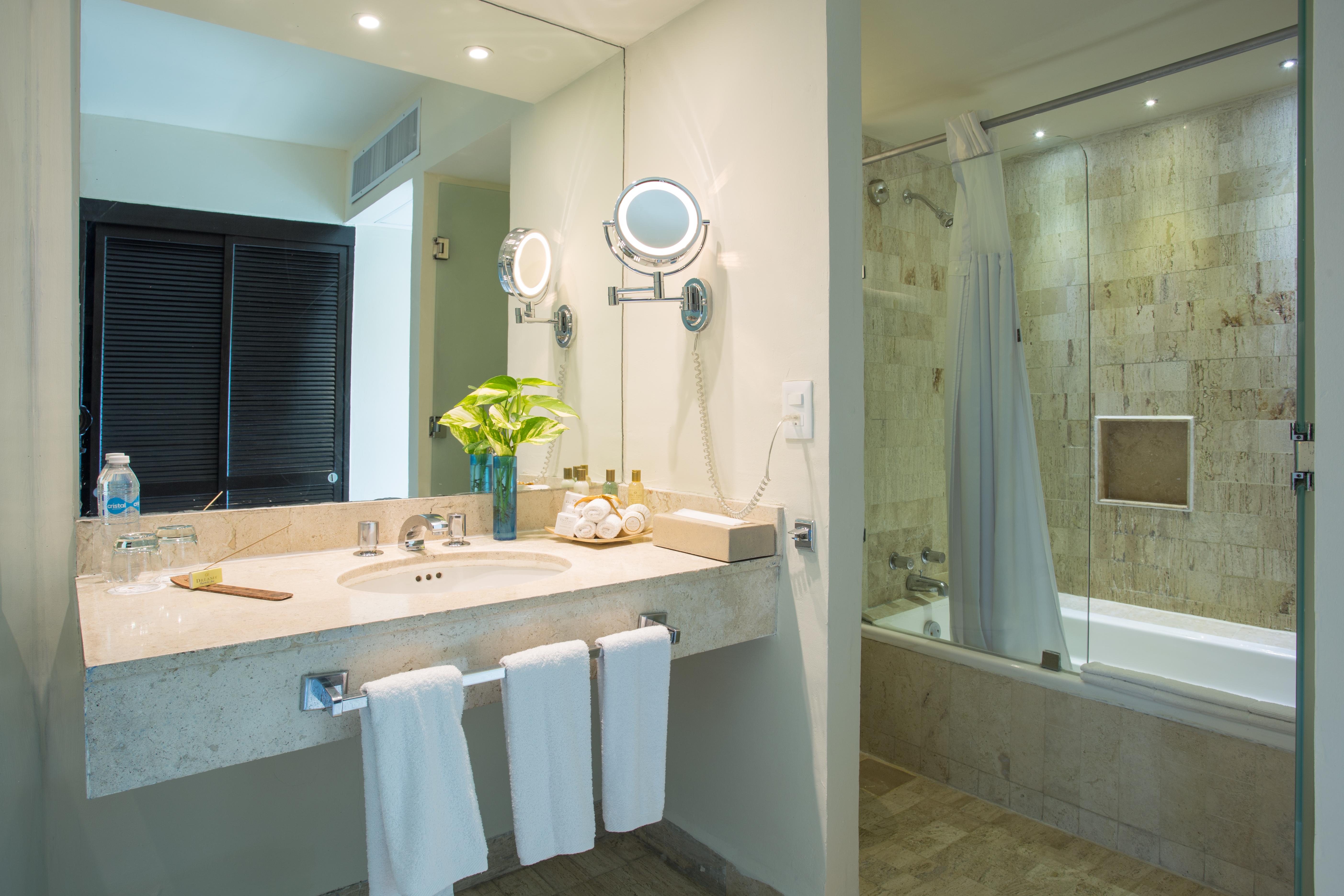 Resort Dreams Sands & (adults Only) Cancún